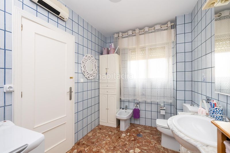 Foto 2764922d-ba2a-4a60-a390-5f07e32377b5. Casa amb aparcament a San Antón Armilla