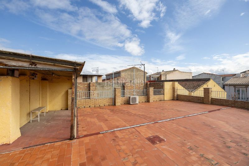 Foto df2c89a2-1108-44d3-9628-c0bfe39a561e. Casa amb aparcament a San Antón Armilla