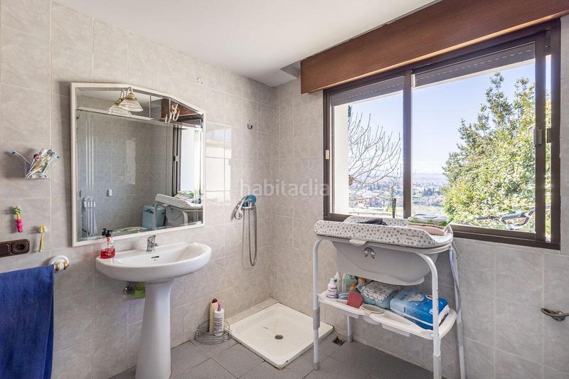 Foto 20653185-813f-4d18-841c-c79b6d5aec4f. Casa amb aparcament a Barrio de la Vega Monachil