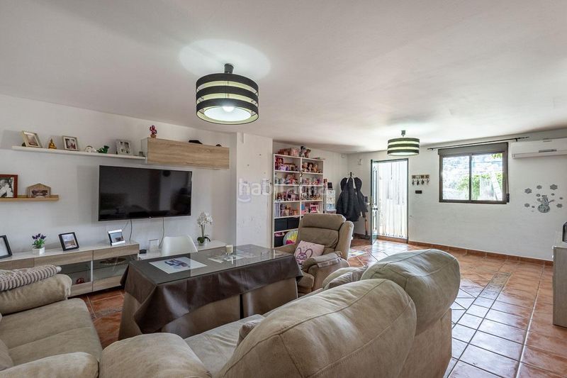 Foto 2f3b4bea-1b71-47d9-9ec5-5a32ae18a4df. Casa amb aparcament a Barrio de la Vega Monachil