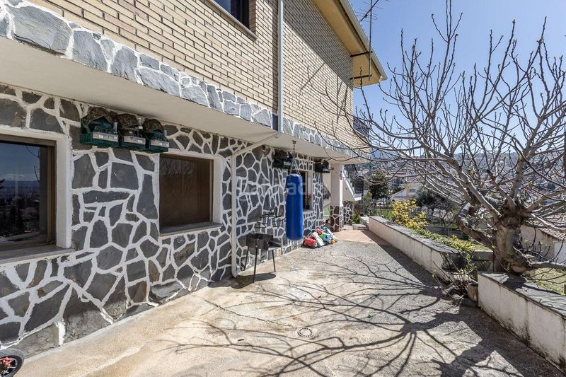 Foto 68ad5bd6-95ca-4eee-9891-036999116c2f. Casa amb aparcament a Barrio de la Vega Monachil