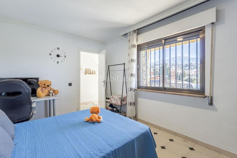 Foto 78ea17f8-4e8b-48d3-bf3f-1f830a16f321. Casa amb aparcament a Barrio de la Vega Monachil