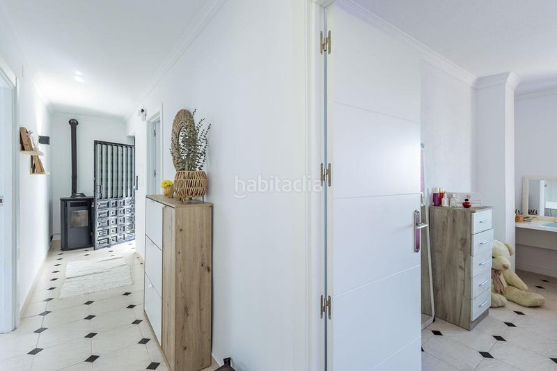 Foto 8b2ca571-355a-4c3f-bcca-183981fa1b92. Casa amb aparcament a Barrio de la Vega Monachil