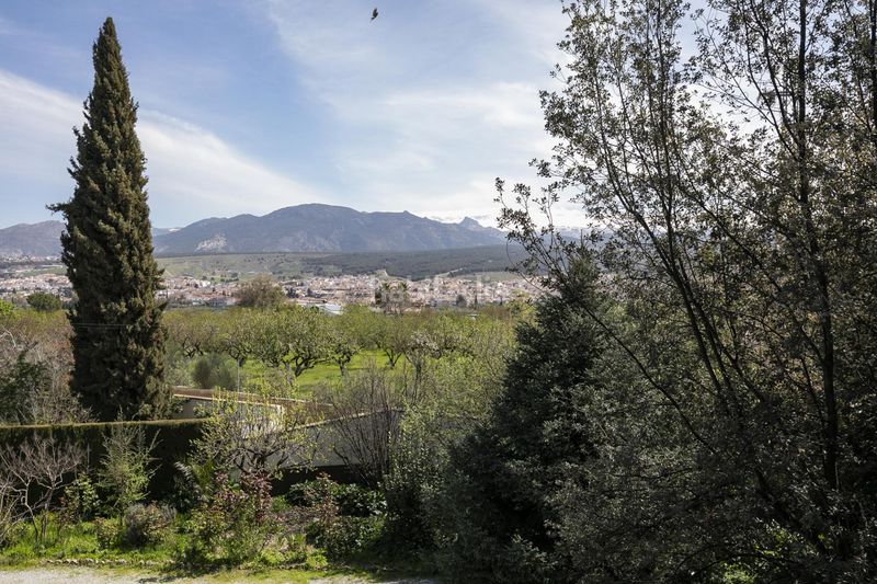 Foto 9ba0adcc-47c4-40fa-a4c5-a1d7973797b8. Dúplex amb aparcament a Ogíjares