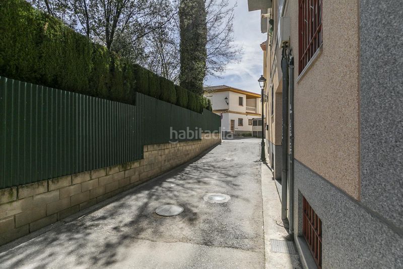 Foto e34ae3b3-4ed2-4541-ae54-4d8edcd40096. Dúplex amb aparcament a Ogíjares