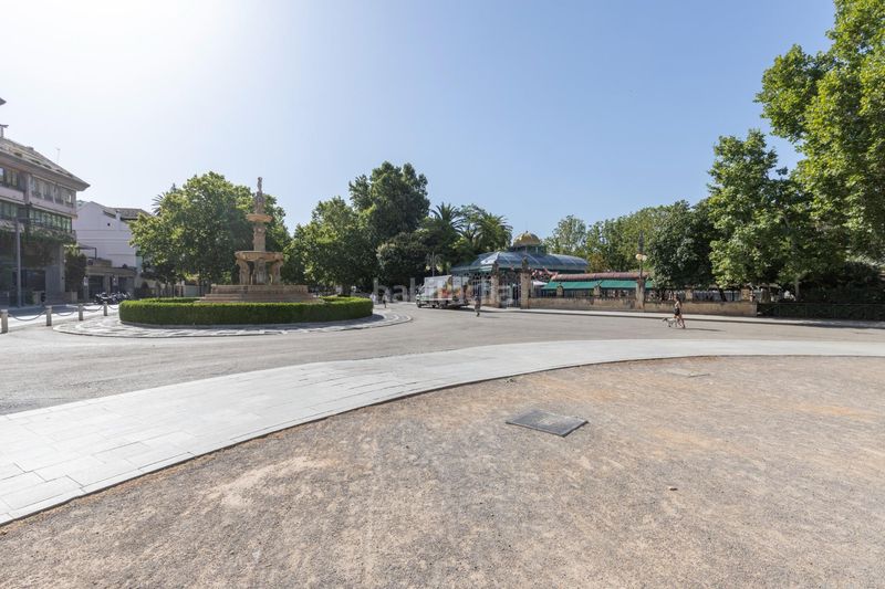 Foto 708b824e-5e9a-41c3-a074-eeb51b31882c. Edificio en del pescado 5 edificio en venta junto al salón en Granada