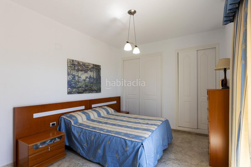 Foto e24578e0-b183-46cc-9f6d-b10e97806f2c. Àtic amb aparcament piscina a Playa de Granada Motril