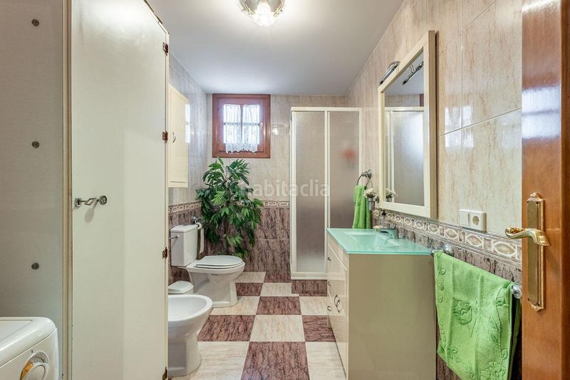 Foto 4c78a14c-0bd0-498b-9c47-a1402c0e00fc. Casa amb aparcament piscina a Barrio de la Vega Monachil