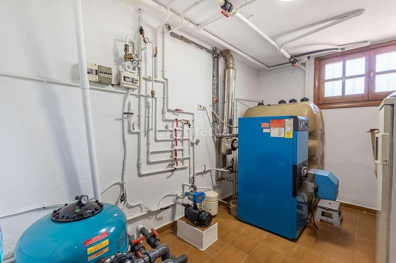 Foto 54f02c4a-f83c-4c4e-afec-2314a25e89ef. Casa amb aparcament piscina a Barrio de la Vega Monachil