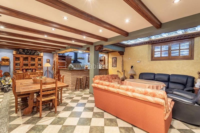 Foto 96c6c63f-d601-437c-adf7-e033b612648e. Casa amb aparcament piscina a Barrio de la Vega Monachil