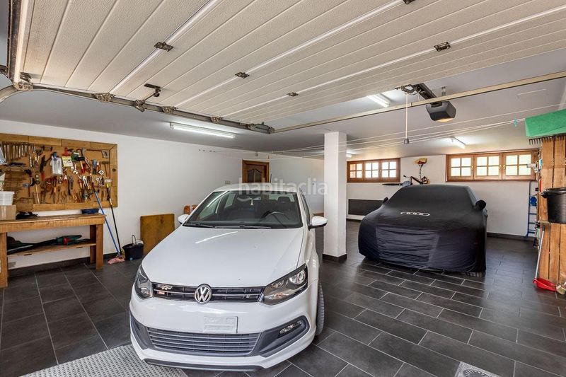 Foto 99874318-8adb-4124-b98f-d223f724e33c. Casa amb aparcament piscina a Barrio de la Vega Monachil