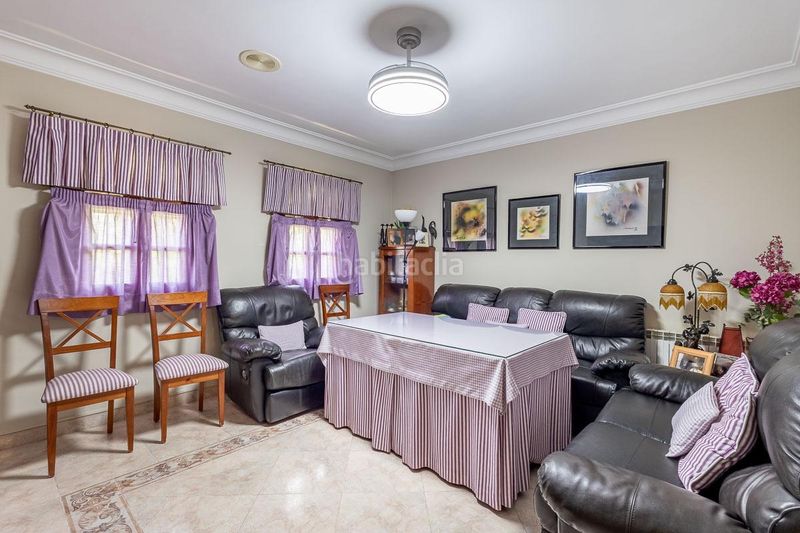 Foto a22ce5fa-3ce8-4343-b664-e8b28fad6ed5. Casa amb aparcament piscina a Barrio de la Vega Monachil