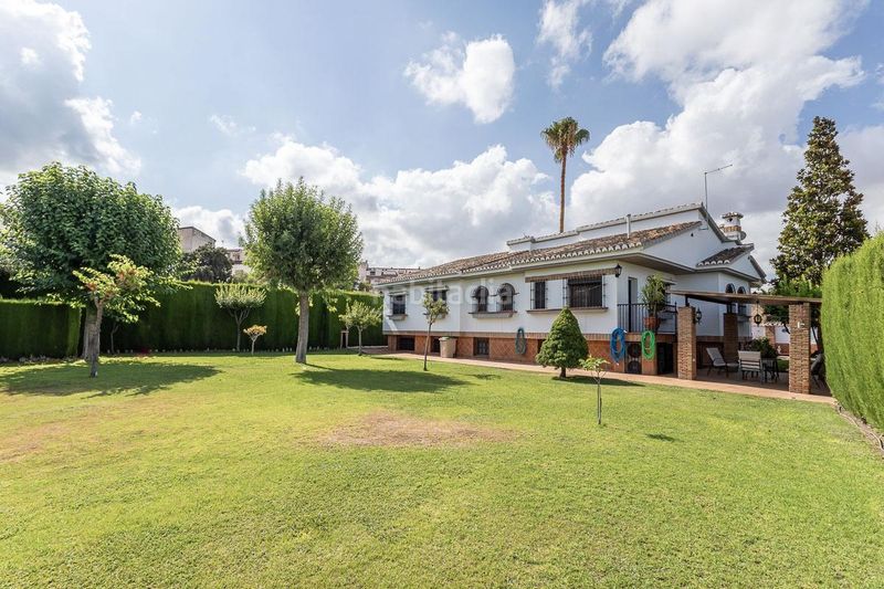 Foto fa3465fc-7ca2-44c1-94c3-dea9f6317a91. Casa amb aparcament piscina a Barrio de la Vega Monachil