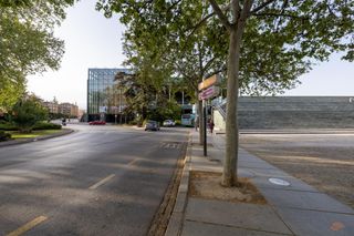 Pis a Barrio de Zaidín. Piso de 4 dormitorios con garaje