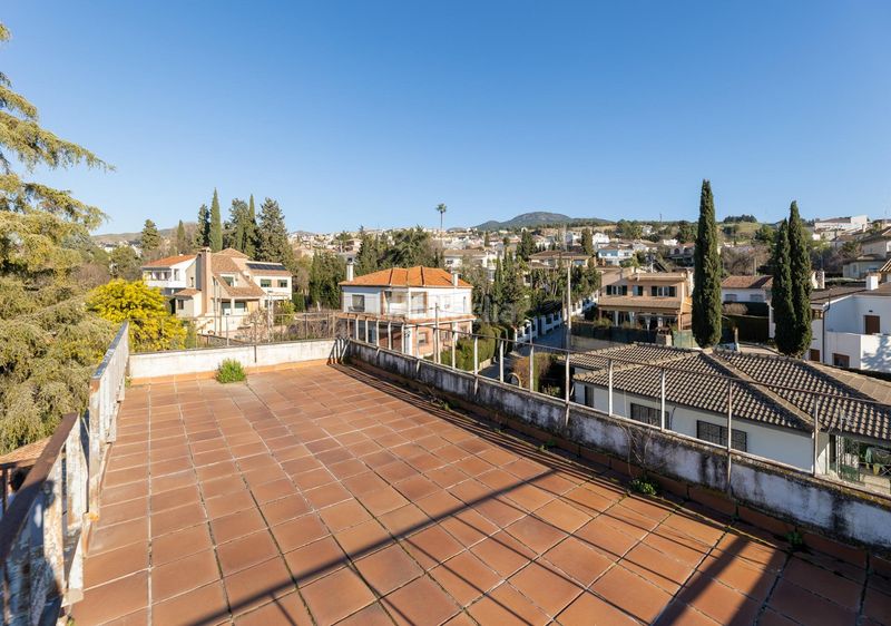 Foto 4e7f8346-6a1a-48c2-8c43-60510dde8d82. Xalet amb aparcament piscina a Cájar