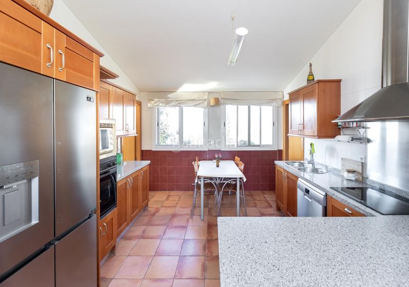 Foto 98e30ff1-c1bd-4062-9724-50665d349687. Xalet amb aparcament piscina a Cájar