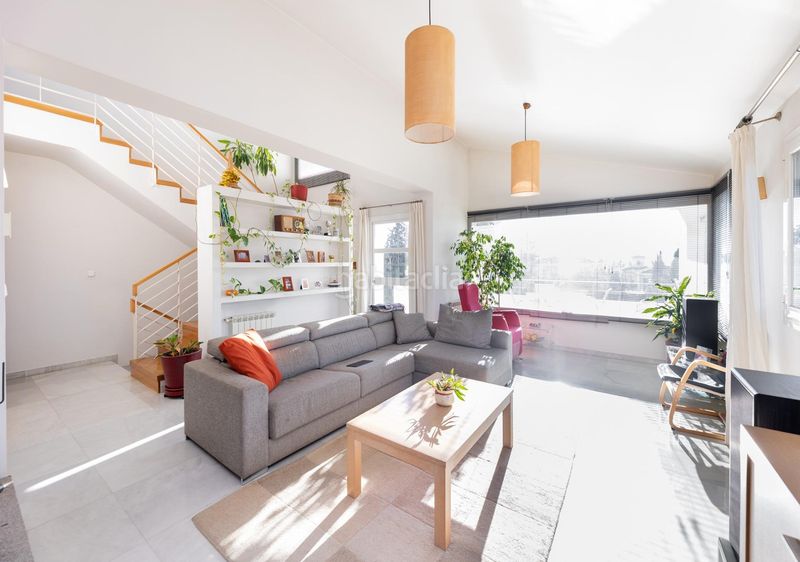 Foto fc1a20cf-b7d5-40f6-8ca0-96896fa5e080. Xalet amb aparcament piscina a Cájar