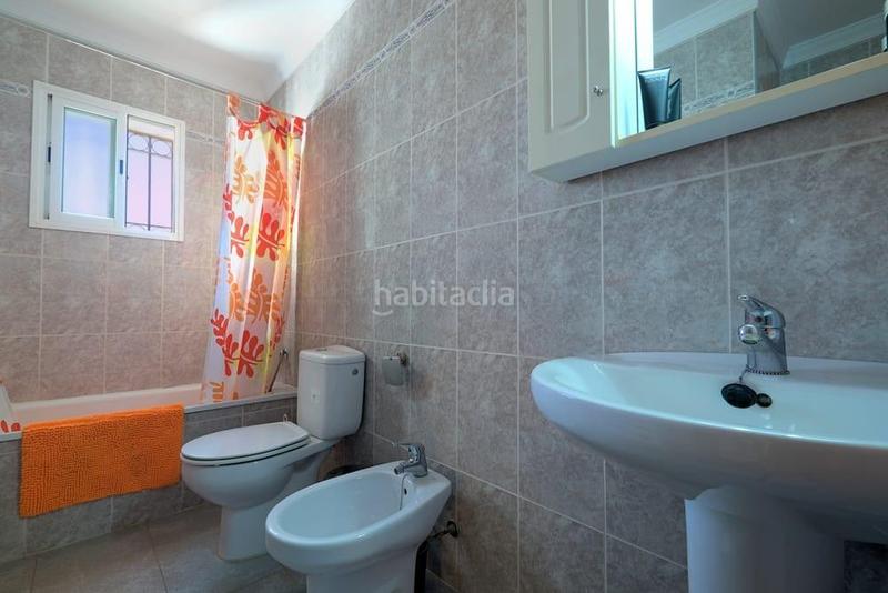 Foto 81c119b7-2c3e-4428-a5c7-04f53563c82f. Reihenhaus mit parking pool in Viña Málaga Torre del Mar