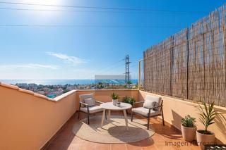 Casa adosada en Cerrado de Calderón - Hacienda Paredes. Impresionante casa zona pedregalejo hacienda paredes