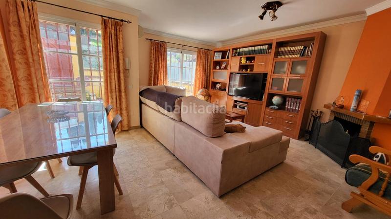 Foto d55b2932-6bb7-4418-a6cf-6bf5a519f0a1. Casa aparellada amb calefacció aparcament piscina a Rincón de la Victoria