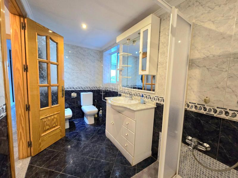 Foto 360c6590-523b-47e1-9128-4cc25dd0292e. Appartamento con parcheggio in Parque Ayala - Jardín de la Abadía - Huelín Málaga