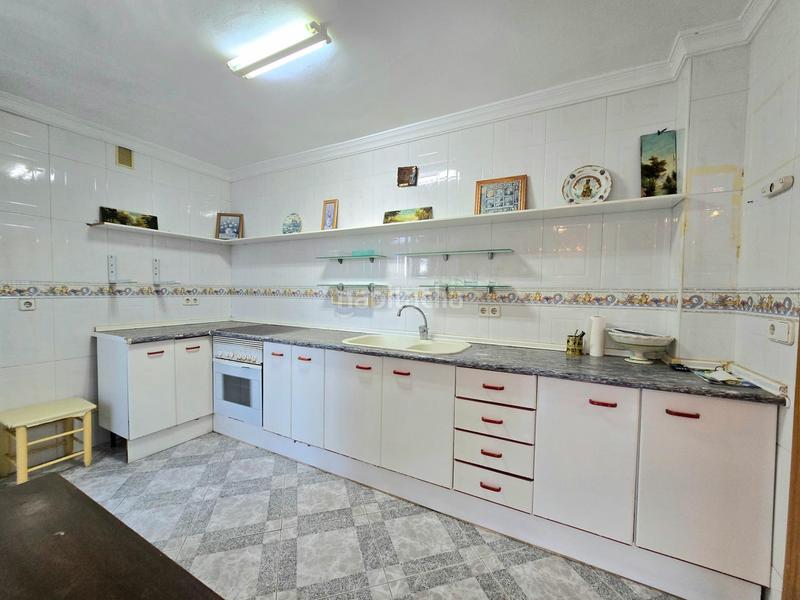 Foto 6bf903bd-567e-4366-ae83-dc0011a2a859. Appartamento con parcheggio in Parque Ayala - Jardín de la Abadía - Huelín Málaga