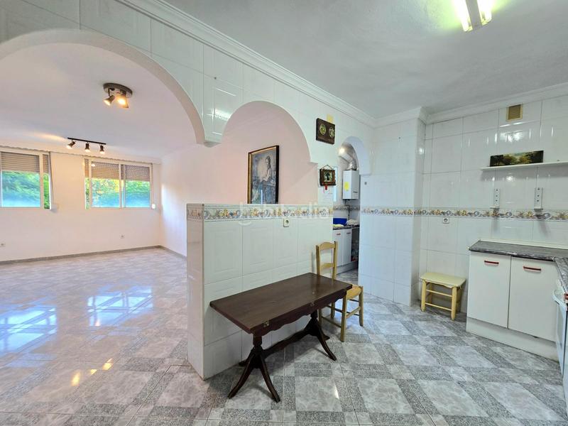 Foto 7699e167-d873-4d9b-af8a-02be2bdc9ad5. Appartamento con parcheggio in Parque Ayala - Jardín de la Abadía - Huelín Málaga