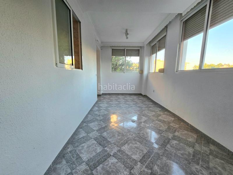 Foto dce5660b-27bd-4a95-880d-7d111f85e162. Appartamento con parcheggio in Parque Ayala - Jardín de la Abadía - Huelín Málaga