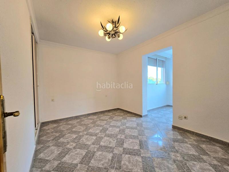 Foto b11d58bf-9fac-4859-a4c8-aadfed1ee338. Appartamento con parcheggio in Parque Ayala - Jardín de la Abadía - Huelín Málaga