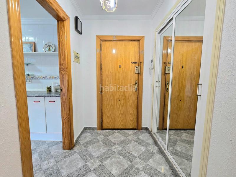 Foto cd73bb3e-b1b5-47d9-988e-d98885a8f000. Appartamento con parcheggio in Parque Ayala - Jardín de la Abadía - Huelín Málaga