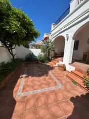 Casa adossada en El Peoncillo. Oportunidad en torrox costa