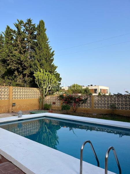 Foto 4eb7b911-c169-4d55-95a5-94f75a0240a8. Maison avec chauffage parking piscine dans La Cala del Moral Rincón de la Victoria