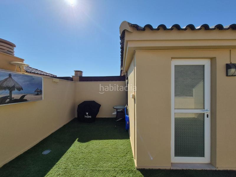 Foto 4584fc75-7bed-45ff-b22d-bd456f66f74b. Ático estudioduplex en El Morche primera linea de playa en Torrox