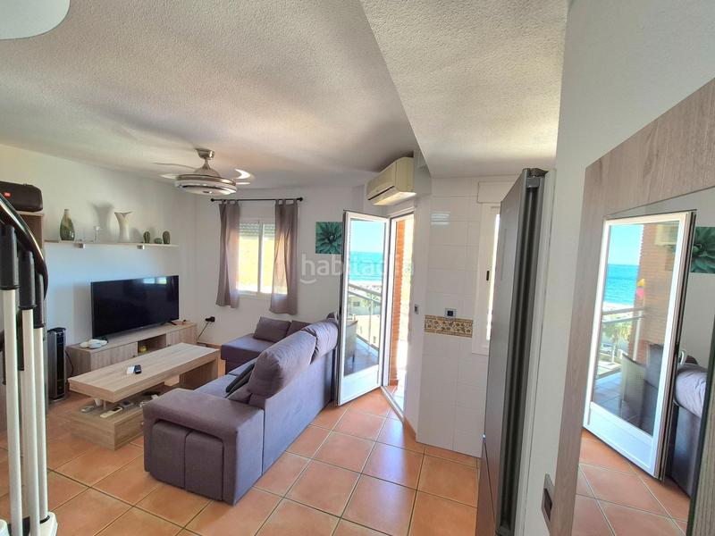 Foto c2db181a-4691-4bb4-bc42-c3384c050927. Ático estudioduplex en El Morche primera linea de playa en Torrox