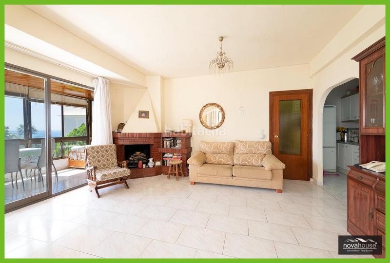 Foto 121cfbad-66b0-4939-bdd9-878b52c6289f. Apartamento en calle violetas las 2 apartamento frente al mar con gran potencial en Torrox