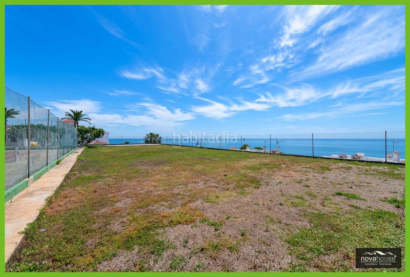 Foto 3234c85f-aa53-4e2b-9911-3e950420ba2b. Apartamento en calle violetas las 2 apartamento frente al mar con gran potencial en Torrox