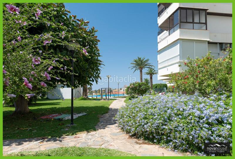 Foto 67f1c2a5-2fef-4052-9c21-3ea92768da4b. Apartamento en calle violetas las 2 apartamento frente al mar con gran potencial en Torrox