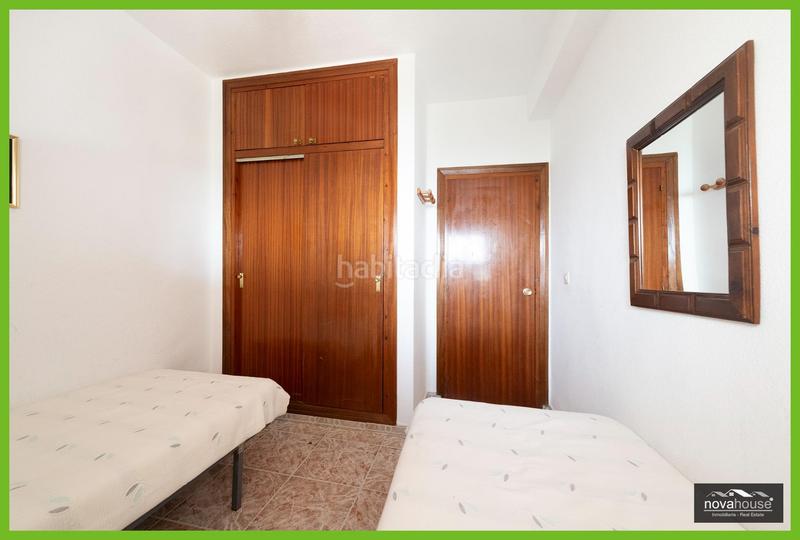 Foto e282702f-fa7e-488b-9e2e-6fa945aa6dc2. Apartamento en calle violetas las 2 apartamento frente al mar con gran potencial en Torrox