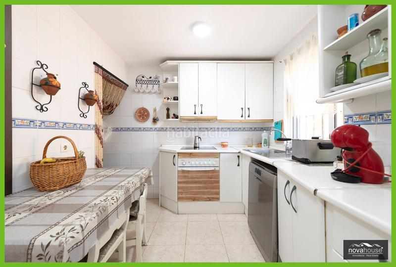 Foto 4a91c829-0ec5-4fad-9d4d-c768419a0c38. Casa oportunidad costa luminoso chalet adosado muy cuidado en Chilches