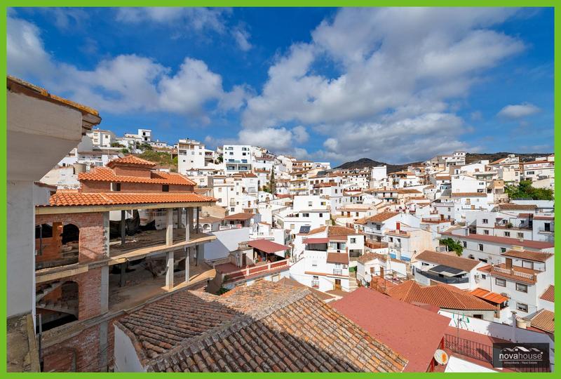 Foto 1ae3248c-528b-4f12-9288-fdafc67ddbe7. House in Almáchar