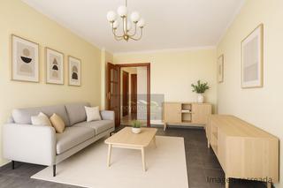 Appartement  Calle calle peinado, 9. Precioso piso luminoso con vistas despejadas