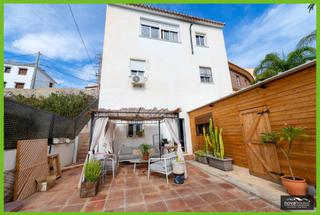 Casa a Chilches. Preciosa casa reformada en chilches, con vistas al mar!!!