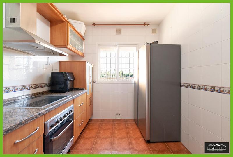 Foto 772ae09b-eca5-45c4-80ef-a78d1d6d9b69. Casa a schiera con parcheggio piscina in Playa del Rincón Rincón de la Victoria