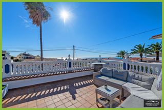 Haus  Calle levante (rivera trayamar). Chalet independiente con piscina privada y vistas al mar