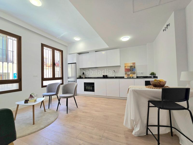 Foto 4f8c6d9f-373c-4ba3-938a-37e9b0792e0c. Pis amb aparcament a La Merced Málaga