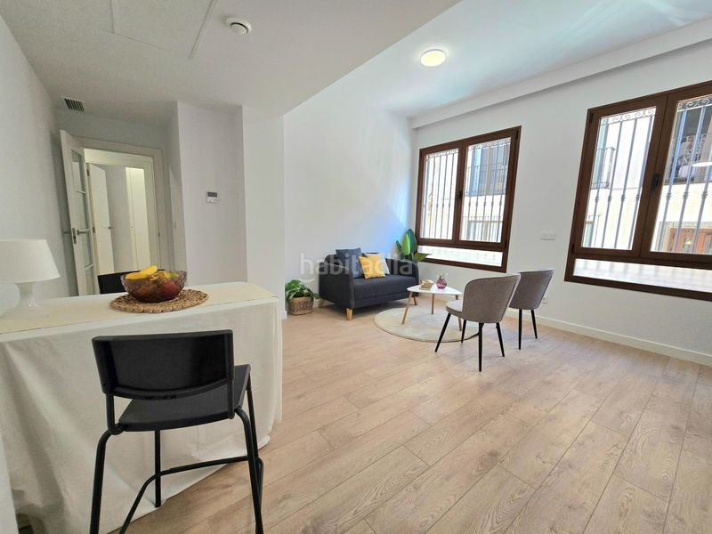 Foto d2399254-58f6-457f-ba9a-100fed19d2ec. Pis amb aparcament a La Merced Málaga