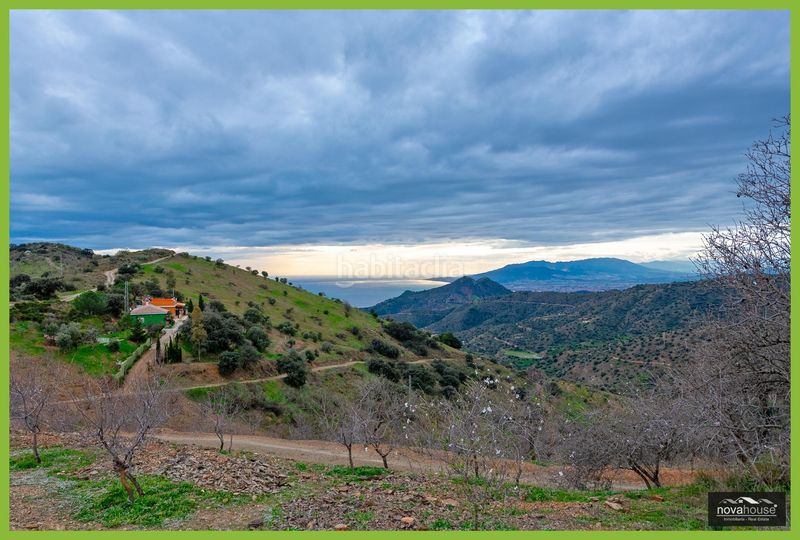 Foto b0c014c1-1614-4fa9-81be-553786d44b2a. Casa amb aparcament a Olías Málaga