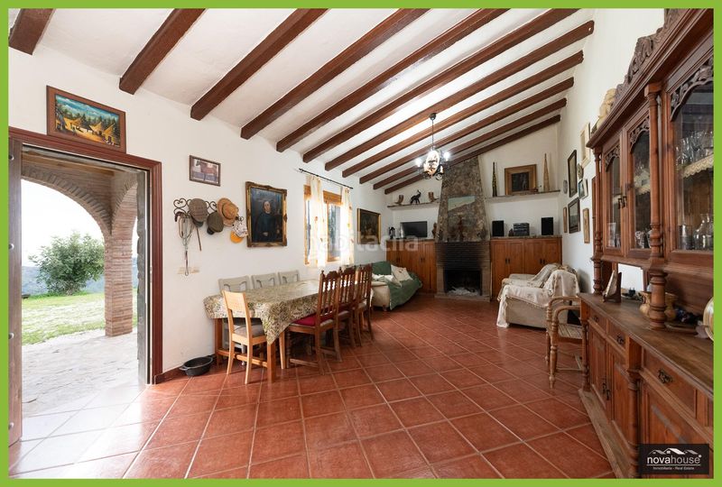 Foto ebdf369f-a913-4238-8687-2f3140dac7ff. Casa amb aparcament a Olías Málaga