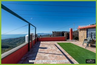 Chalet à Piedras blancas 23. Magnífico conjunto residencial de 2 viviendas independientes con