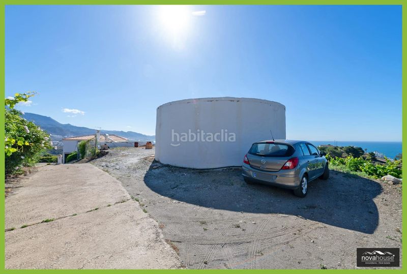 Foto 1f90e51a-3aeb-4692-9f51-30b3938ca77b. Masia amb aparcament piscina a Avda Pescia - Ctra de Frigiliana Nerja